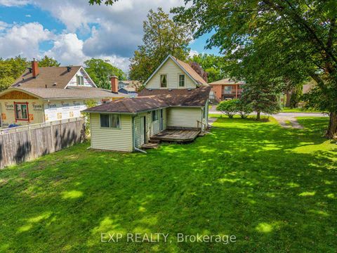 Photo 2 at 40 Marcus Street, Allandale, Barrie