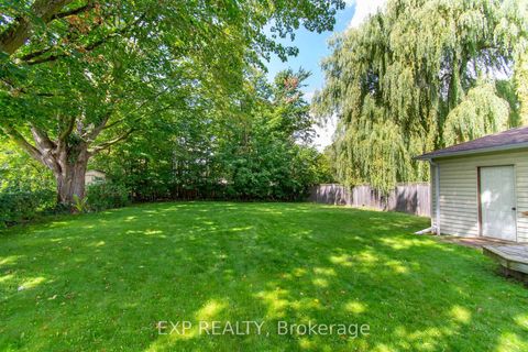 Photo 4 at 40 Marcus Street, Allandale, Barrie