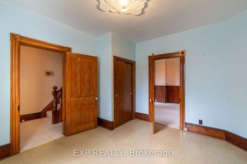 Photo 12 at 40 Marcus Street, Allandale, Barrie