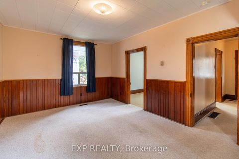 Photo 13 at 40 Marcus Street, Allandale, Barrie