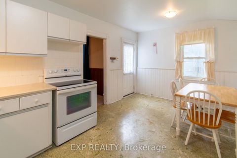 Photo 15 at 40 Marcus Street, Allandale, Barrie