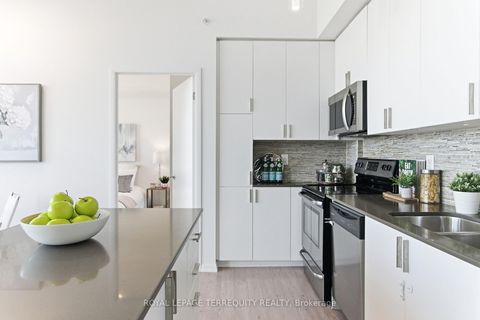 Photo 15 at 831 - 36 Via Bagnato Boulevard, Glen Park, Toronto