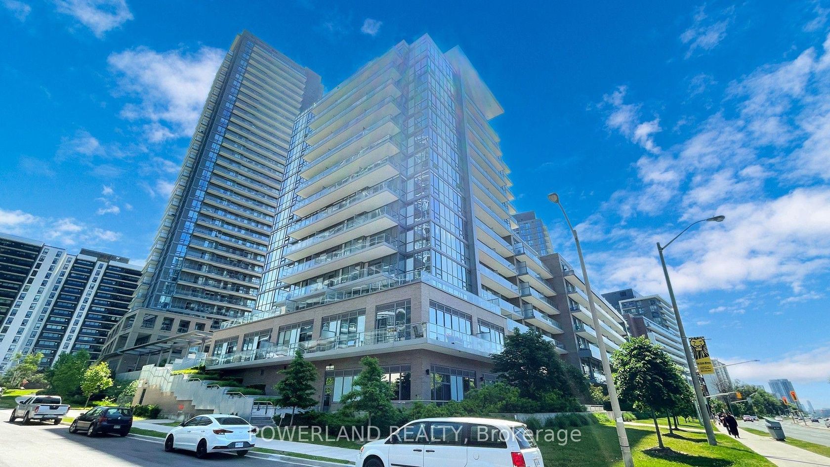 807 - 52 Forest Manor Road, Henry Farm, Toronto photo 1