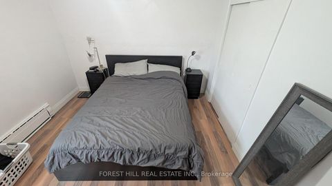 Photo 10 at 305 - 55 Neptune Drive, Lawrence, Toronto
