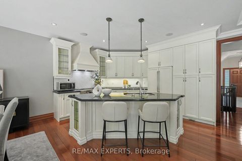 Photo 13 at 91 Napier Street, Kleinburg, Vaughan