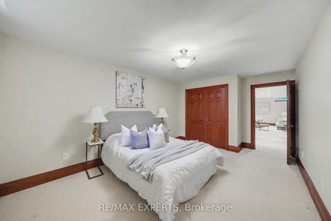 Photo 32 at 91 Napier Street, Kleinburg, Vaughan