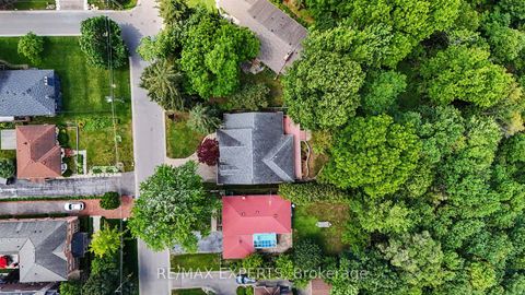 Photo 46 at 91 Napier Street, Kleinburg, Vaughan