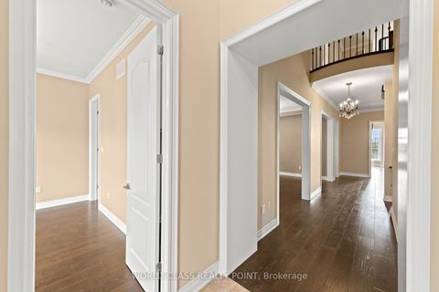 Photo 3 at 31 Munsie Drive, Nobleton, King