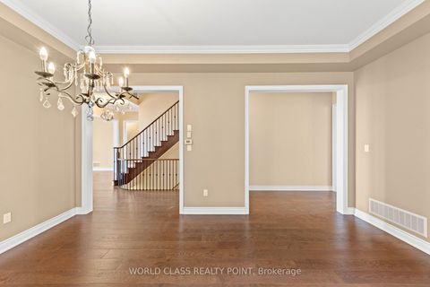 Photo 8 at 31 Munsie Drive, Nobleton, King