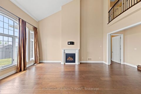 Photo 10 at 31 Munsie Drive, Nobleton, King