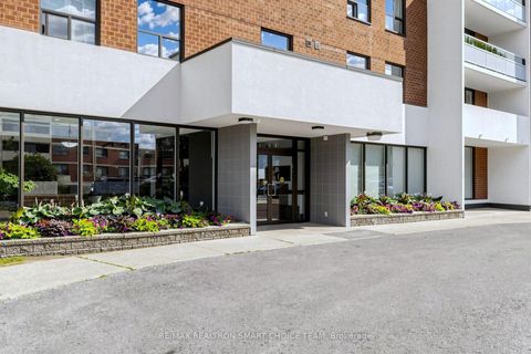 Photo 2 at 907 - 1250 Bridletowne Circle, L'Amoreaux, Toronto