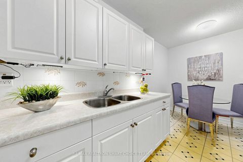 Photo 15 at 907 - 1250 Bridletowne Circle, L'Amoreaux, Toronto
