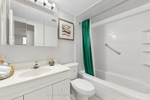 Photo 27 at 907 - 1250 Bridletowne Circle, L'Amoreaux, Toronto