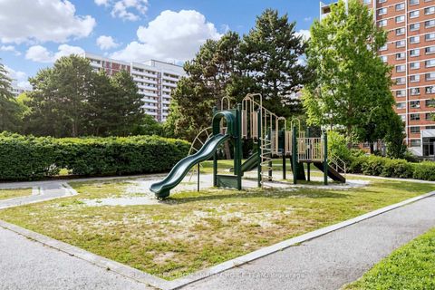 Photo 39 at 907 - 1250 Bridletowne Circle, L'Amoreaux, Toronto