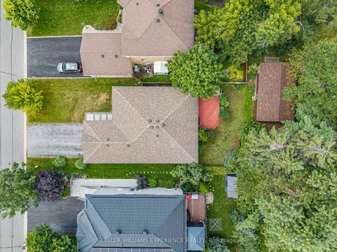 Photo 2 at 74 Ruffet Drive, Edgehill Drive, Barrie