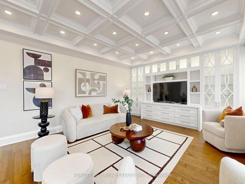 Photo 1 at 49 Grange Drive, Jefferson, Richmond Hill