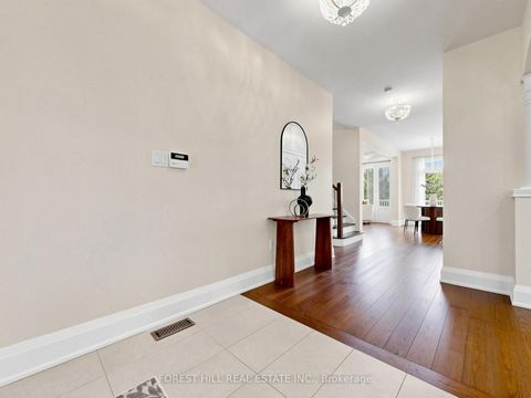Photo 12 at 49 Grange Drive, Jefferson, Richmond Hill