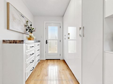 Photo 17 at 49 Grange Drive, Jefferson, Richmond Hill