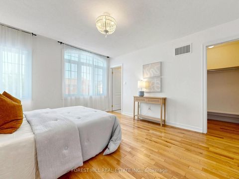 Photo 18 at 49 Grange Drive, Jefferson, Richmond Hill