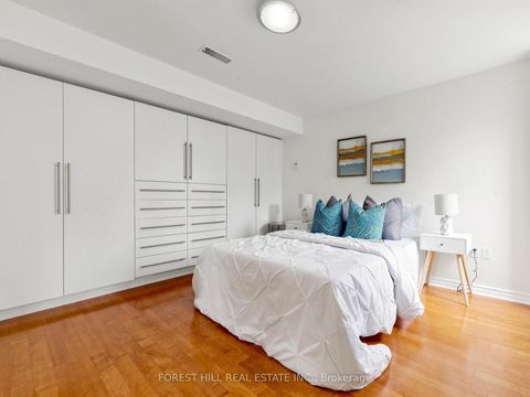 Photo 34 at 49 Grange Drive, Jefferson, Richmond Hill