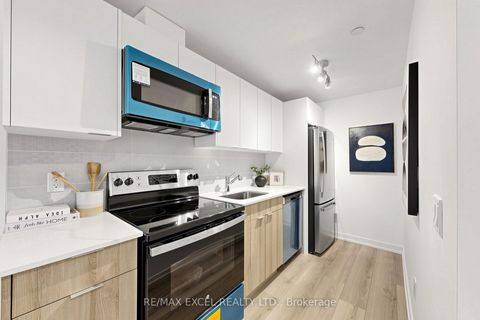 Photo 16 at 46 - 30 Calamint Lane, L'Amoreaux, Toronto