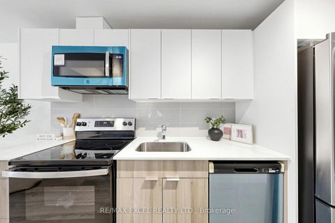 Photo 17 at 46 - 30 Calamint Lane, L'Amoreaux, Toronto