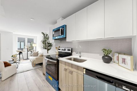 Photo 19 at 46 - 30 Calamint Lane, L'Amoreaux, Toronto