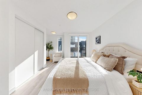 Photo 31 at 46 - 30 Calamint Lane, L'Amoreaux, Toronto