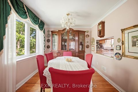 Photo 9 at 43 Ridgemoor Avenue, Cliffside, Toronto