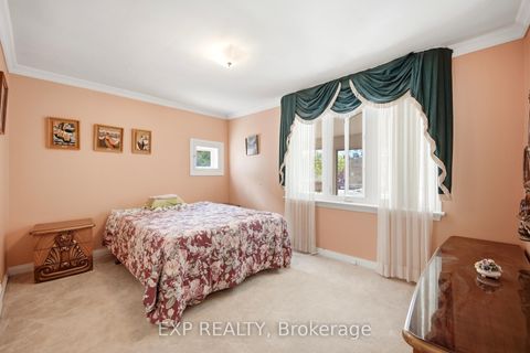 Photo 16 at 43 Ridgemoor Avenue, Cliffside, Toronto