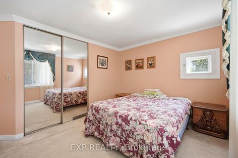 Photo 17 at 43 Ridgemoor Avenue, Cliffside, Toronto