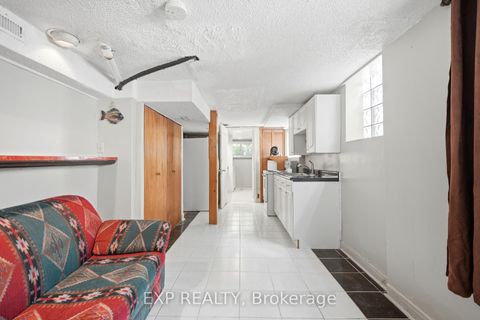Photo 33 at 43 Ridgemoor Avenue, Cliffside, Toronto