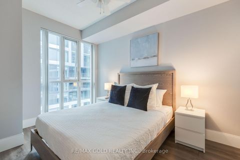 Photo 20 at 809 - 560 Front Street W, Waterfront Communities C1, Toronto