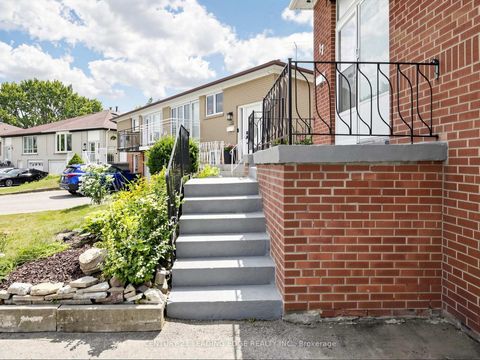 Photo 2 at 17 Tinton Crescent, Jamestown, Toronto