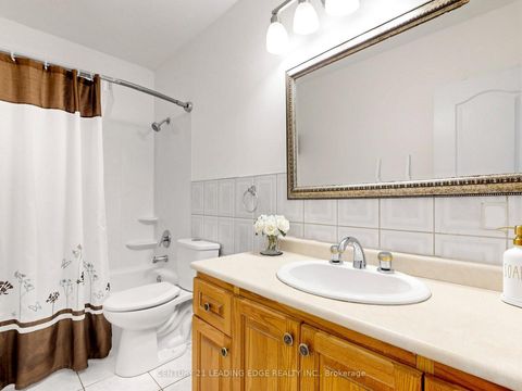 Photo 10 at 17 Tinton Crescent, Jamestown, Toronto