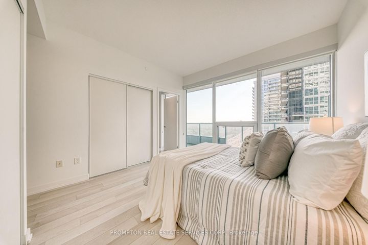 Photo 15 at 2511 - 115 Mcmahon Drive, Bayview Village, Toronto