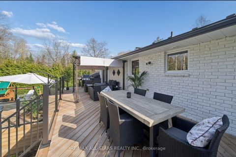 Photo 2 at 127 Pinecrest Road, Pefferlaw, Georgina