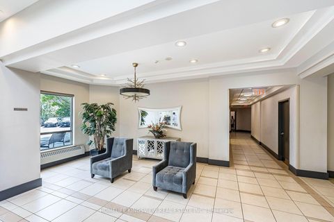 Photo 5 at 807 - 60 Disera Drive, Beverley Glen, Vaughan