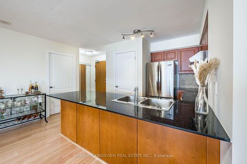 Photo 13 at 807 - 60 Disera Drive, Beverley Glen, Vaughan