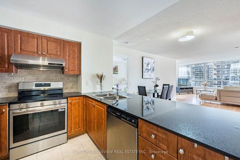 Photo 14 at 807 - 60 Disera Drive, Beverley Glen, Vaughan