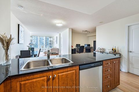 Photo 18 at 807 - 60 Disera Drive, Beverley Glen, Vaughan