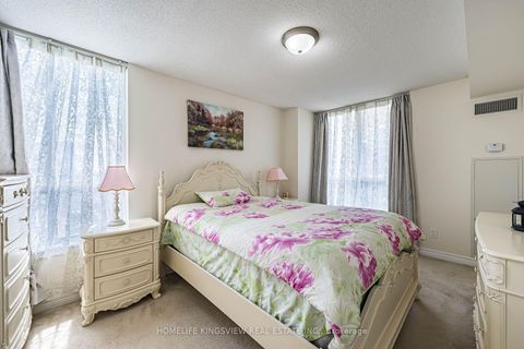 Photo 25 at 807 - 60 Disera Drive, Beverley Glen, Vaughan