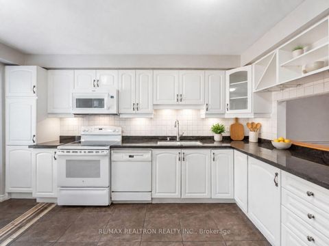 Photo 1 at 43 Wild Gingerway Road, Bathurst Manor, Toronto