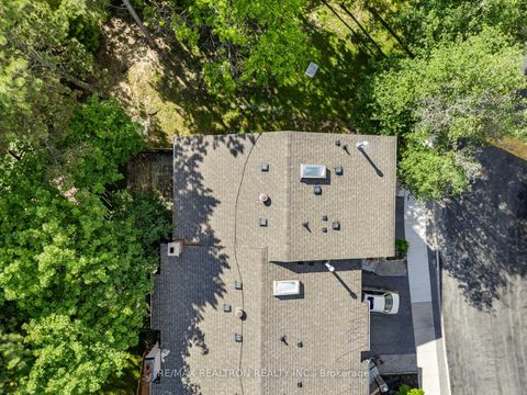 Photo 35 at 43 Wild Gingerway Road, Bathurst Manor, Toronto
