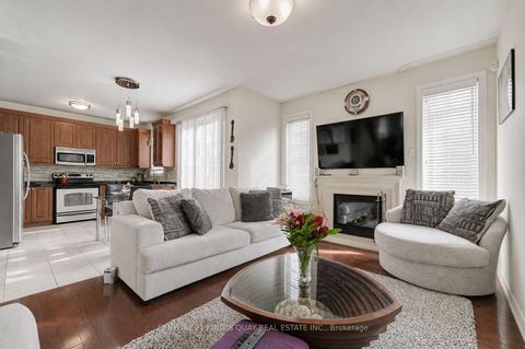 Photo 8 at 1 Lourakis Street, Jefferson, Richmond Hill