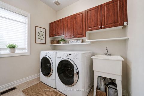 Photo 16 at 1 Lourakis Street, Jefferson, Richmond Hill