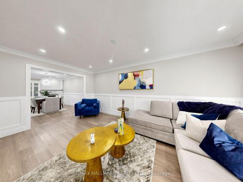 Photo 2 at 58 Marchwood Crescent, Harding, Richmond Hill