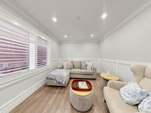 Photo 17 at 58 Marchwood Crescent, Harding, Richmond Hill
