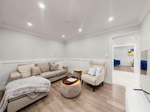 Photo 18 at 58 Marchwood Crescent, Harding, Richmond Hill