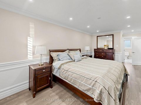 Photo 24 at 58 Marchwood Crescent, Harding, Richmond Hill